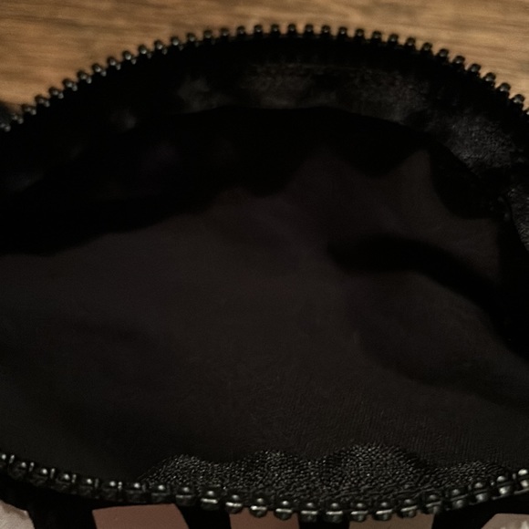 Pink Victoria Secret spring break Fanny pack - Picture 3 of 3